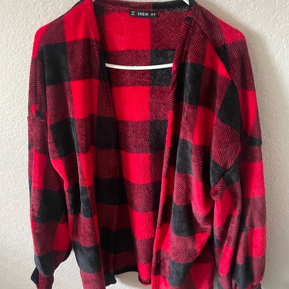 Oversized Fleece Flannel
Size: XS
#shein
#flannel
#fleece